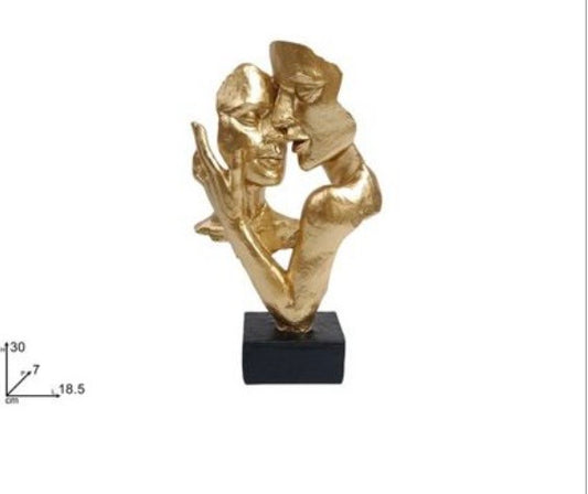 Scultura coppia abbraccio con bacio – Statua romantica dorata in resina