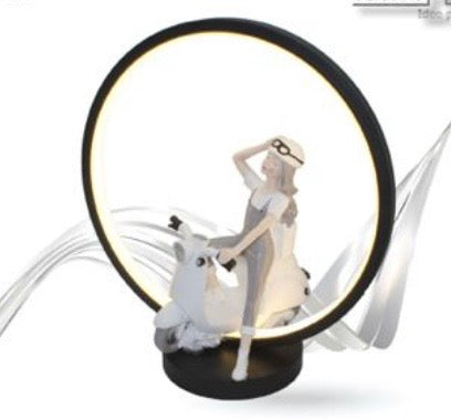 Lampada LED Decorativa con Personaggio – Design Moderno e Luce Accogliente