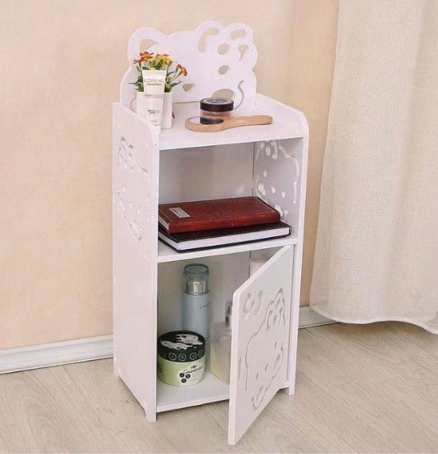 ✨ Mobiletto Bianco Multiuso con 2 Ripiani e Sportello Decorativo – Armadietto Salvaspazio ✨