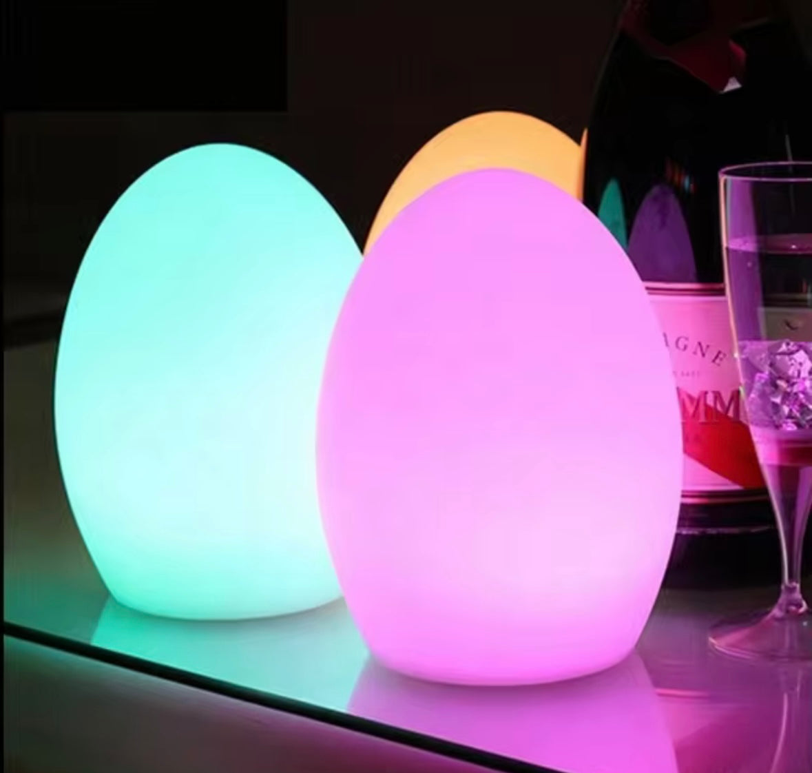 Lampada da Tavolo LED Multicolore con Telecomando – Dimmerabile e Ricaricabile
