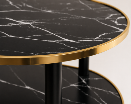 Tavolino da Salotto Nero Marmo Oro, Tavolino Laterale Moderno a 3 Ripiani, Mobile Bar Elegante Multiuso, Comodino Design Scandinavo con Struttura in Metallo Nero e Bordi Oro, 60x30x68 cm