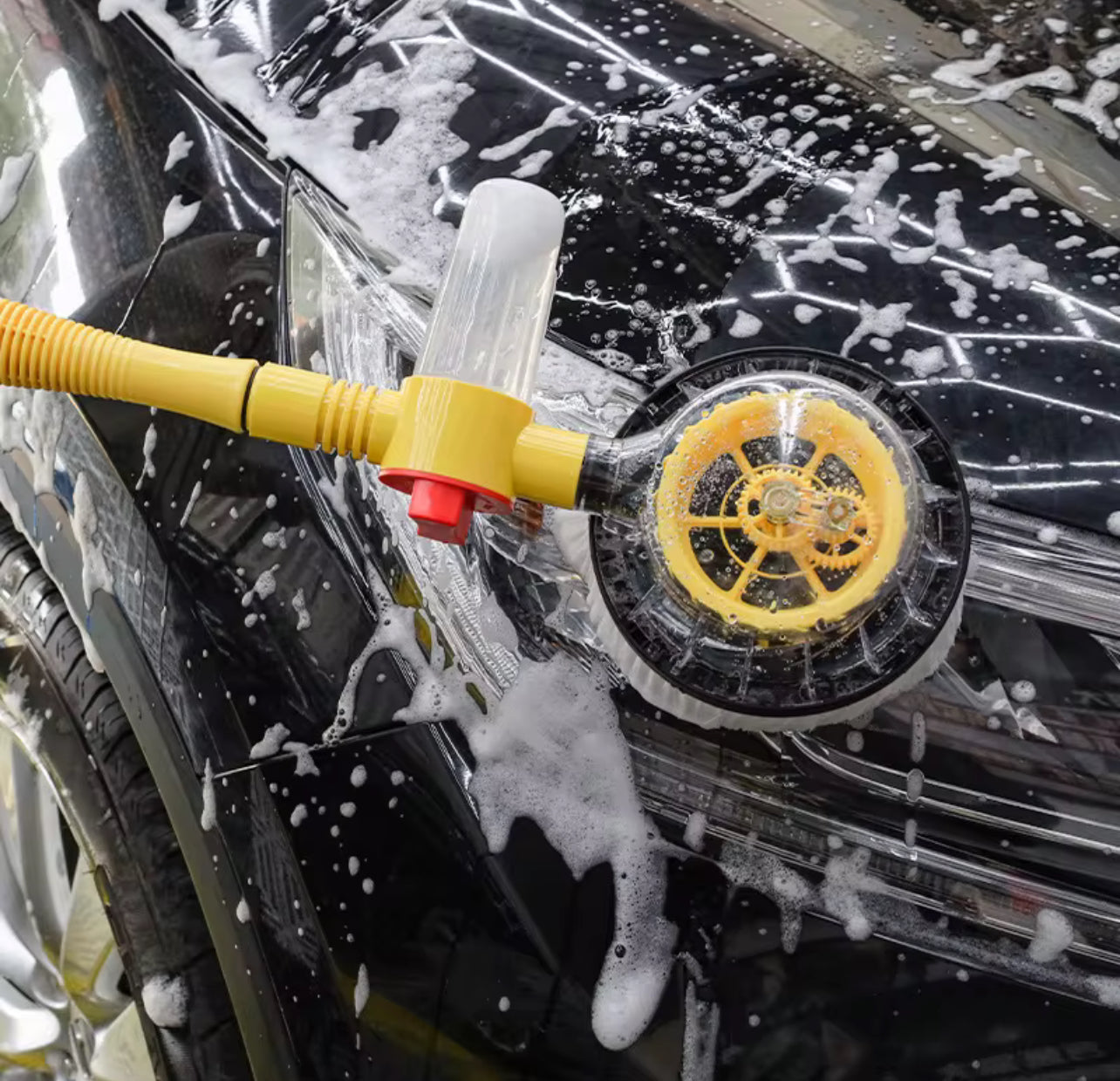 Kit Spazzola Multifunzionale per Lavaggio Auto, Pavimenti e Finestre – Spazzola Rotante con Serbatoio Detergente